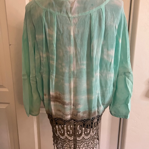 Chico’s teal and gray tunic with lace bottom Size Large - Picture 5 of 8
